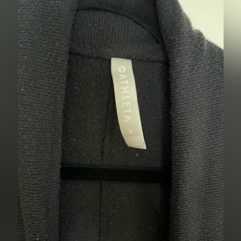 Athleta Pranayama wrap size small - Picture 5 of 6